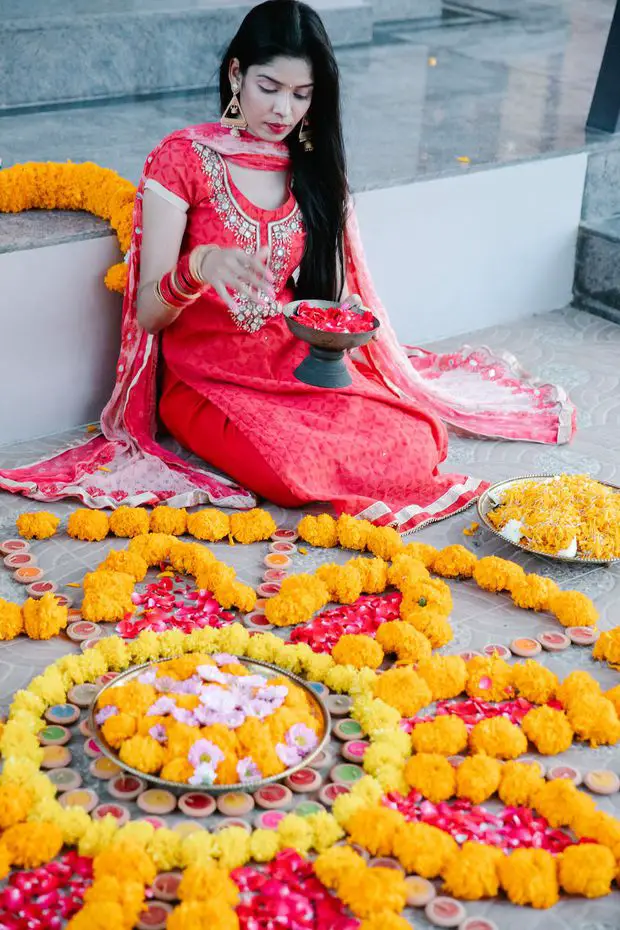 Jasmine flowers make for big garlands in Hindu festivals